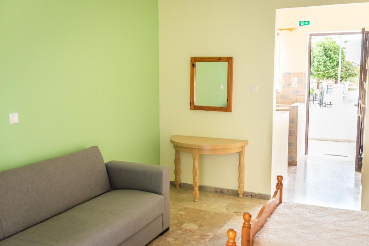 Aristotelis Apartments Vathí Esterno foto