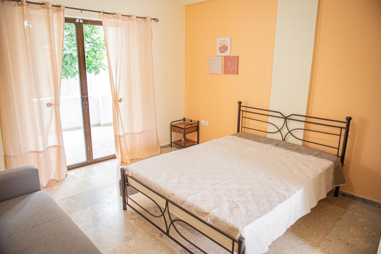 Aristotelis Apartments Vathí Esterno foto